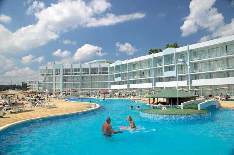 Dolphin Marina Hotel Saints Constantine and Helena Exterior photo